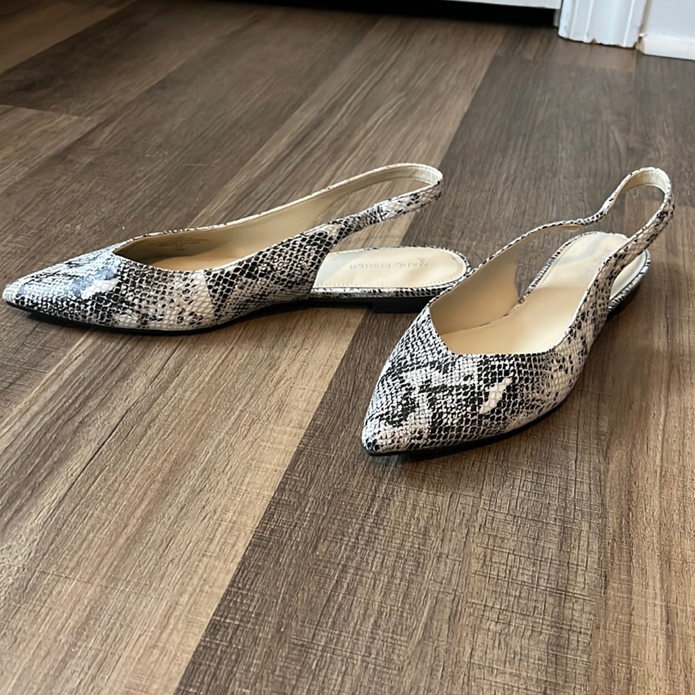 Marc Fisher flats